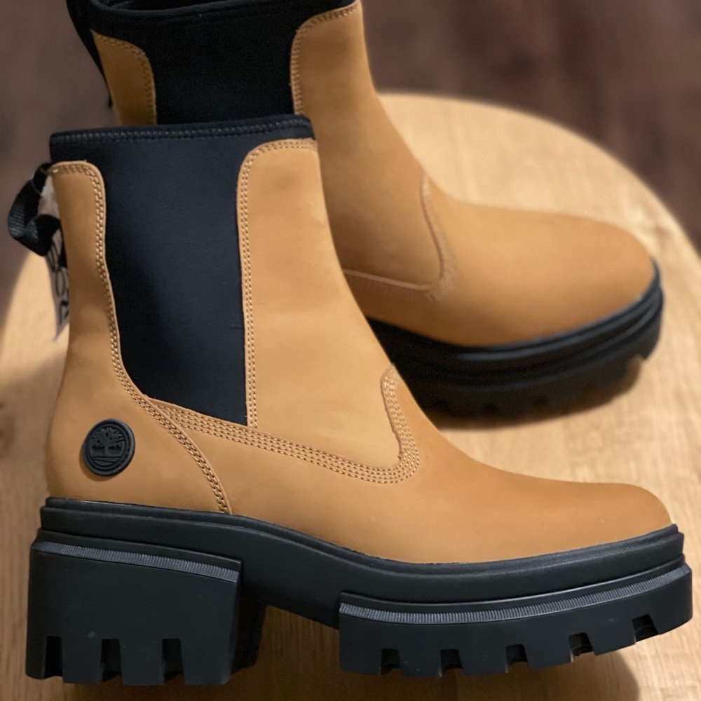 Timberland booties NEW WITH TAGS